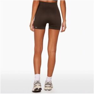 SET active espresso biker shorts